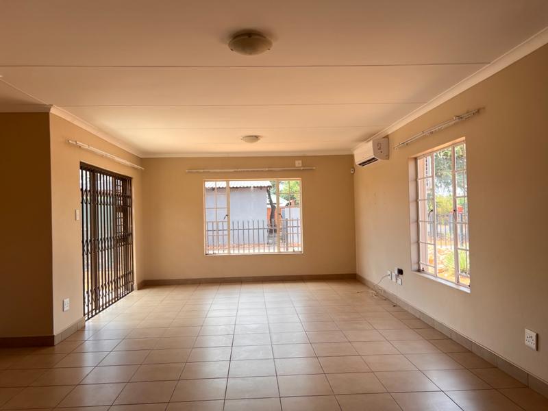 To Let 3 Bedroom Property for Rent in Kathu Northern Cape